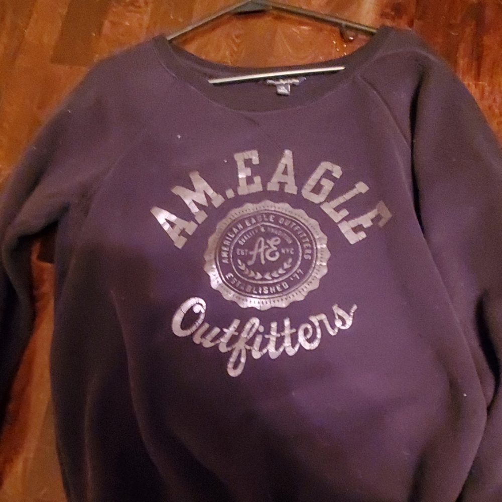 American Eagle sweatshirt